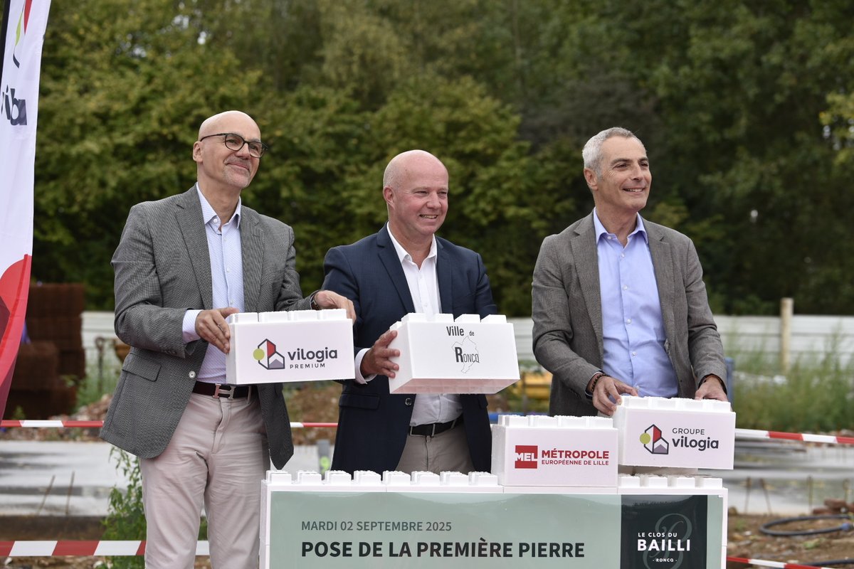 VilogiaGroupe's tweet image. Nous posons la première pierre d'une opération inédite à Roncq : 12 logements en Bail Réel Solidaire, une première pour Vilogia en tant qu'Organisme de Foncier Solidaire.
Le clos du bailli, ce sont 12 logements très symboliques, car pour la première fois, Vilogia Premium ne…