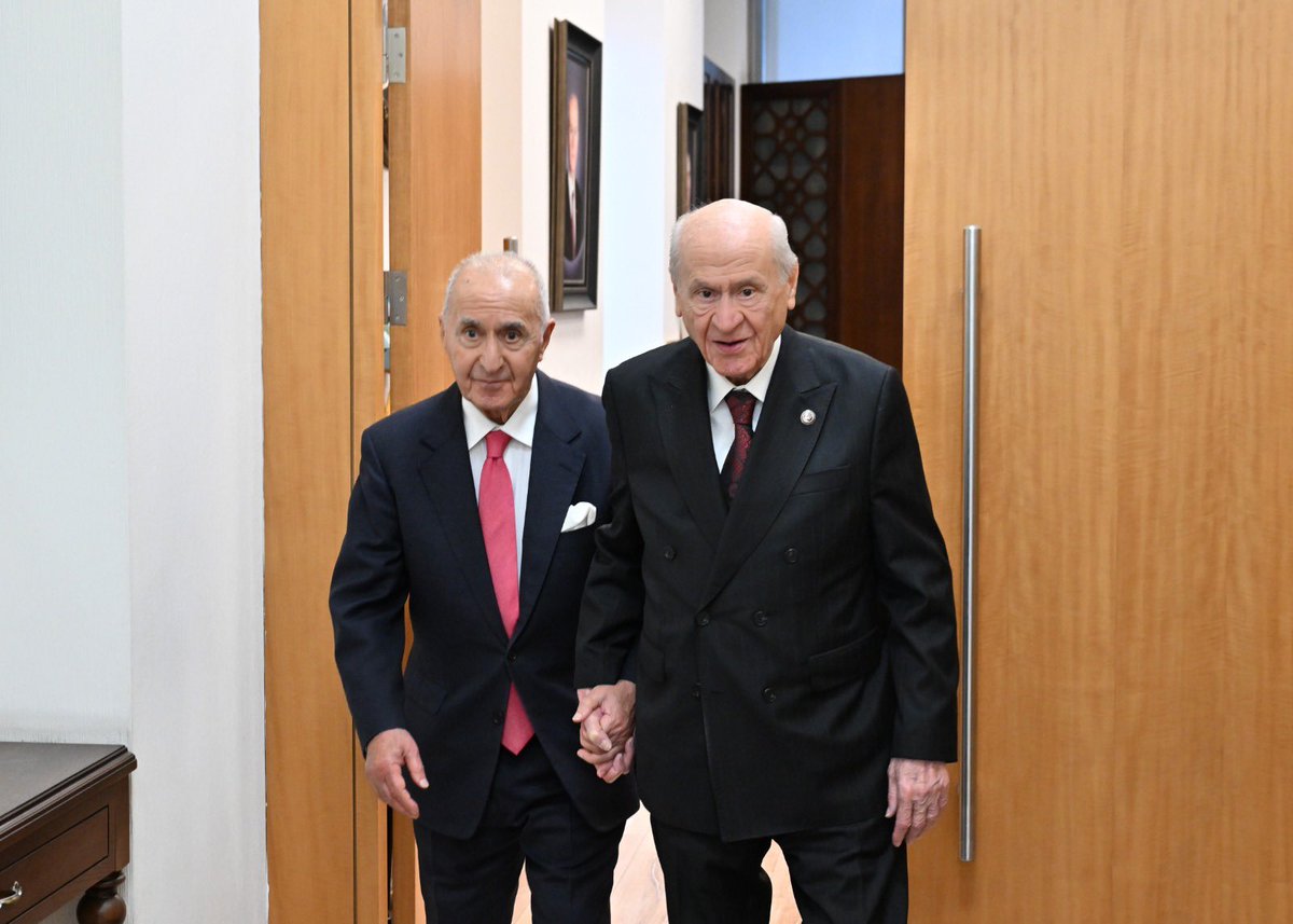 hikmetcetin001's tweet photo. Bugün MHP lideri Devlet Bahçeli'yi MHP Genel Merkezi'nde ziyarette bulundum.. https://t.co/fmZhA4V1fP