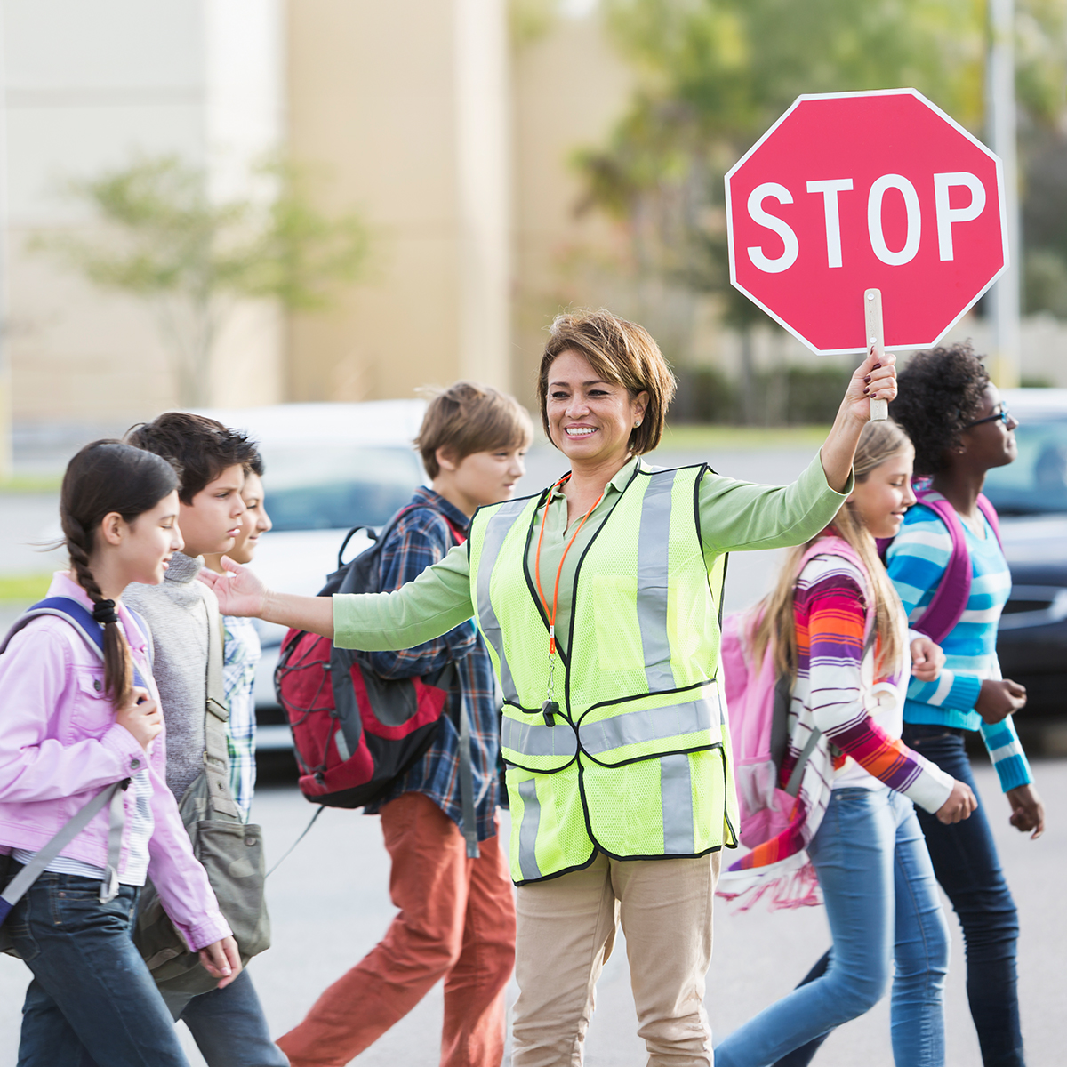 MBSAFERoads's tweet image. As kids head back to school, there will be more children, crossing guards and bus drivers on sidewalks and roadways. Everyone has a responsibility to keep children and those responsible for their transportation safe this school year. 

Use extreme caution when approaching school…
