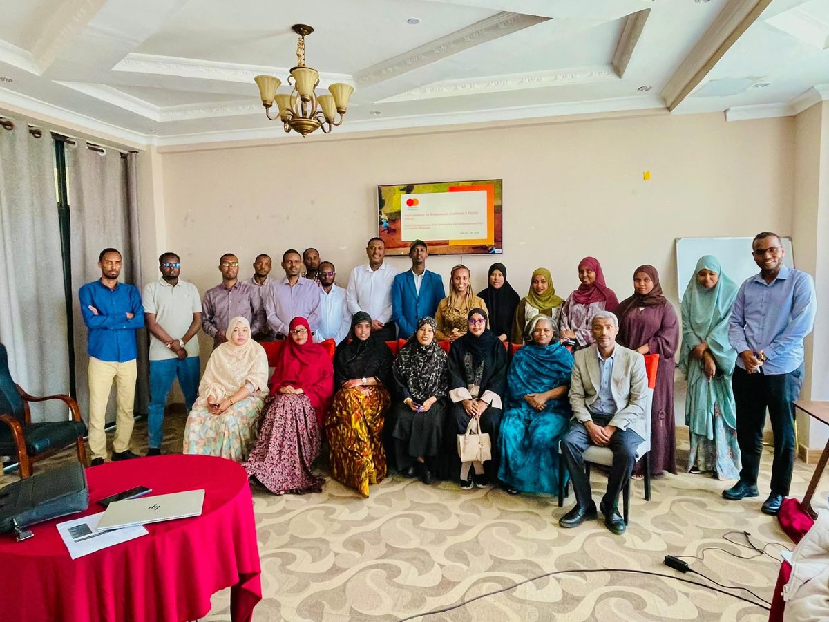 AidforIDev's tweet photo. The AID team is proud to join the #YIELDProgram onboarding workshop, supporting youth—especially young women—in Goljano &amp; Harawo (Fafan Zone, Somali Region), with backing from @MastercardFdn &amp; ESDA.
#YouthEmpowerment #AID #YoungWomen #SomaliRegion https://t.co/Tu4vdkDISr