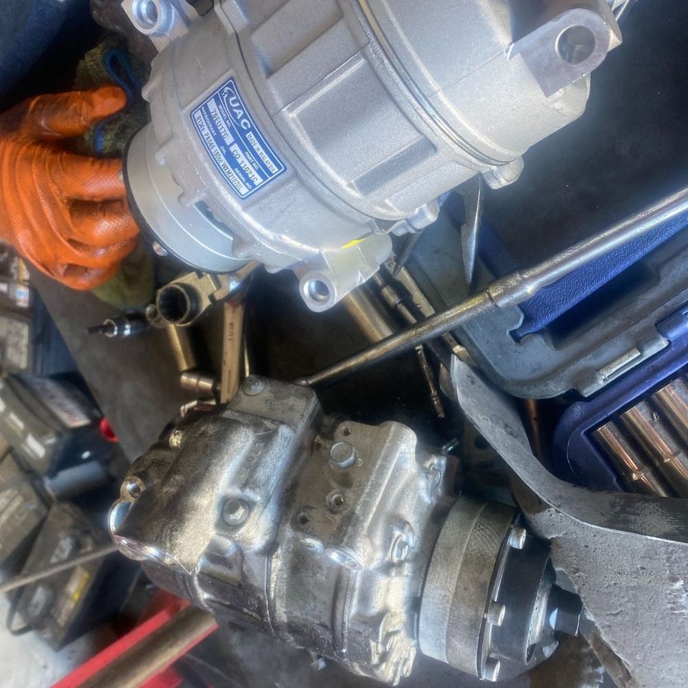 bccautorep2871's tweet photo. From small dents to major issues, we’re here for you. Our auto repair services bring your car back to life. Get in touch today and see the difference!
#AutoRepair #BCCAutoRepair
https://t.co/ADU5m4TF9U https://t.co/2NEXqVUq0V