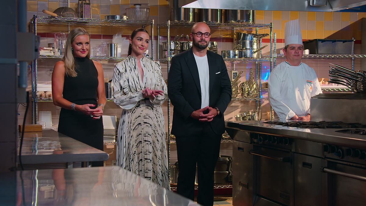 whatonnetflix's tweet image. New first looks at NEXT GEN CHEF, Netflix's elite new cooking competition series produced by LeBron James's production company.

The series drops in full on September 17th.

More details: whats-on-netflix.com/news/meet-the-…