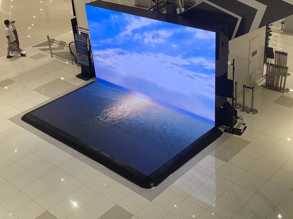 「ポスターの貼り替え、まだやってますか？
デジタルサイネージならスマホやPCから即更新。
販促・案内・演出がこれ1台で解決！
今すぐ通販サイトからチェック
👉 jp-signage.ocnk.net

#デジタルサイネージ #店舗集客 #販促ツール #業務効率化 #店舗経営 #飲食店経営 #ホテル運営