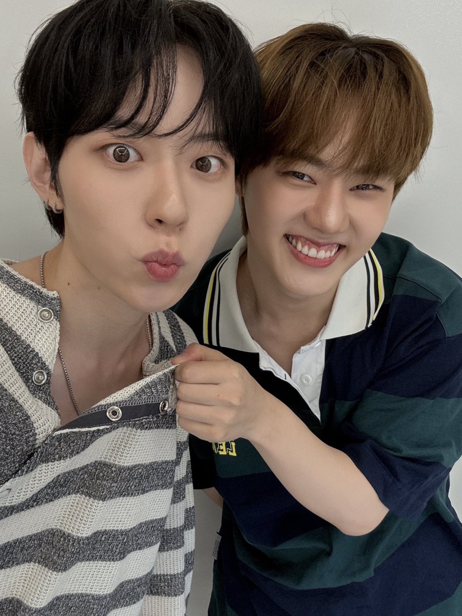 [#이든]

요우우 베리 생일 추카해 !!! 요즘 자기 관리에 진심인 남자 .. 항상 열일해서 넘 보기 좋다잉ㅎㅎㅎ 무튼 오늘 최고의 하루 보내길 !!! >.<🥹😋

#NINEi #나인아이 #EDEN