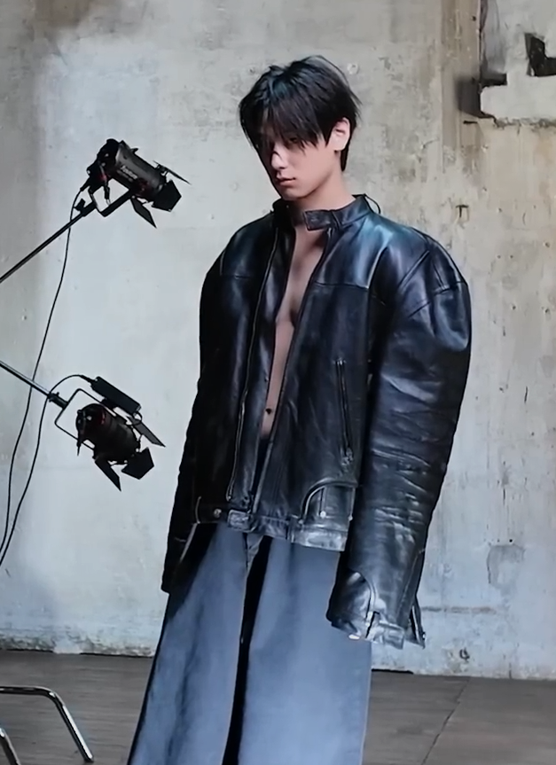 dailyljy's tweet photo. JUYEON 😵‍💫😵‍💫 https://t.co/XnA4bpjCF6