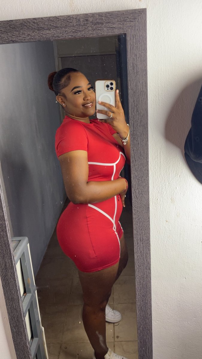 Serving everything ✨🥵
