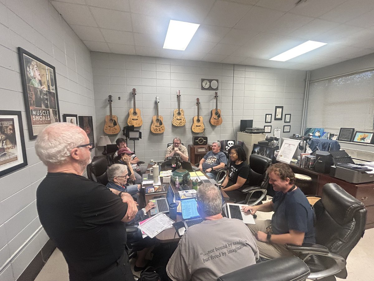 Florence Academy of the Fine Arts (FAFA) Teachers are collaborating on strategies to enhance their programs.  #fcslearn #yoursystemourcommunityoneflorence #IG2BAFF #hardworkpaysoff