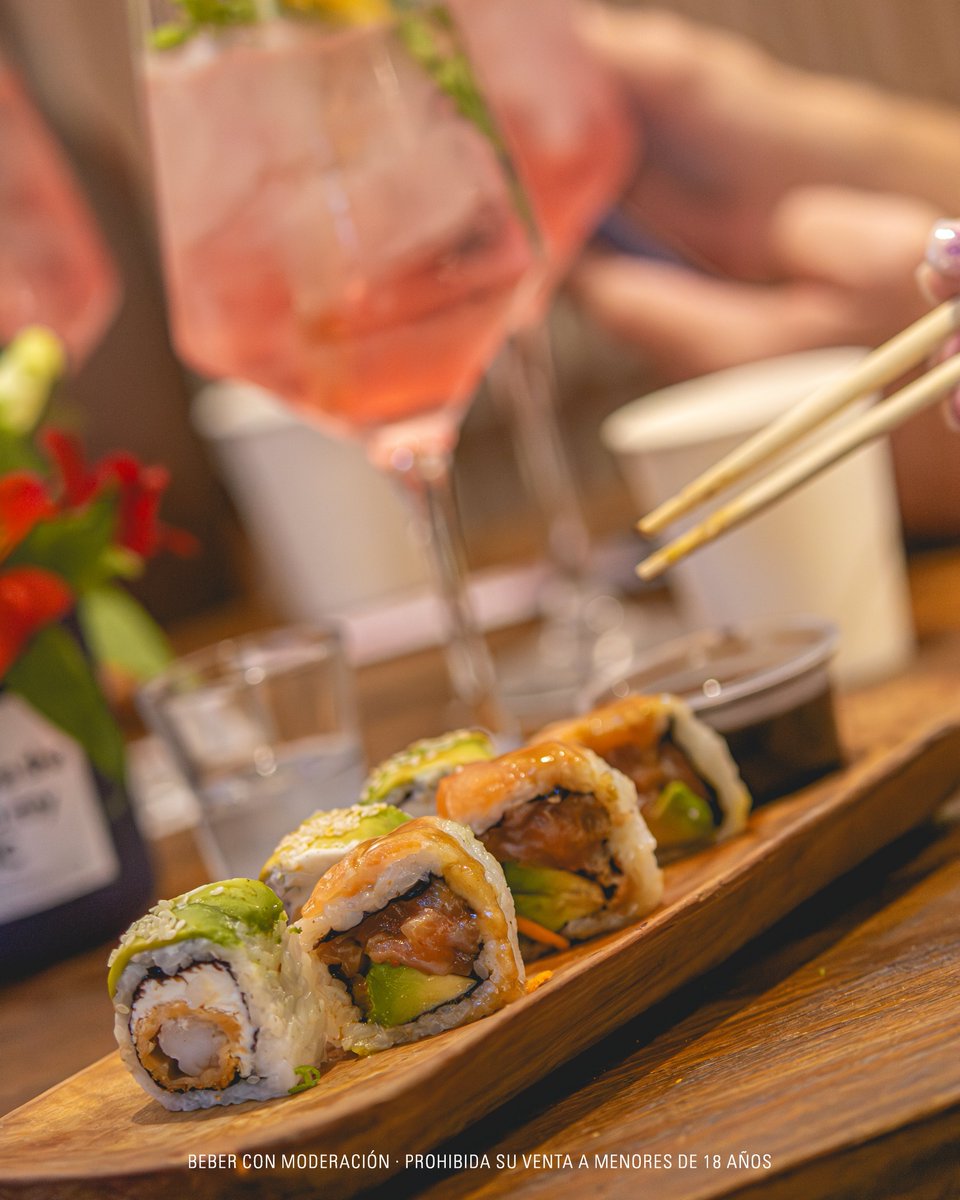 Lejos de ser  una moda pasajera, el GIN sigue siendo una de las bebidas preferidas en la época del año donde la temperatura comienza a subir,  surgen más salidas, encuentros y celebraciones donde un refrescante #GinTonic toma protagonismo.

Vos,  ¿Ya conocés Capitán Gin?