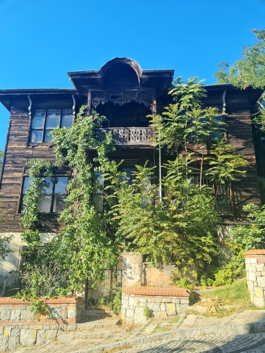 Ufkun kadar kalabalık, ruhun hissettiği kadar yalnızsın