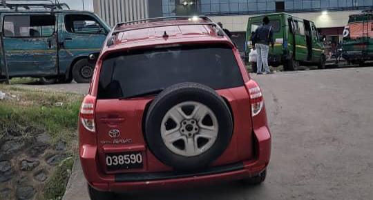 LifeIsChicotte's tweet photo. Toyota Rav4 
Année 2010
Occasion Europe
Essence 
Automatique
Volant direct 
Clim fonctionnelle
Bon état 
Prix:08 millions
Douala

Jorel auto https://t.co/Tps7J3CntT