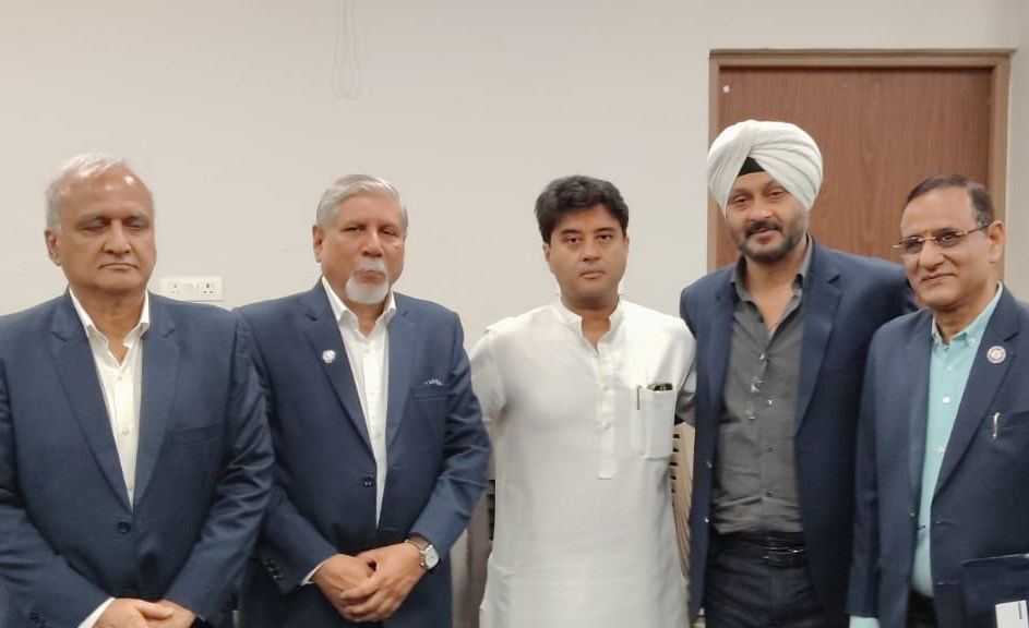 Raman Singh Saluja (@rmansingh) on Twitter photo As our term ends a new inning starts for #MPCA. Young & dynamic <a href="/AScindia/">Mahanaaryaman Scindia</a> taking over as President of #MPCA. We wish him & his team a more successful innings. Grateful to <a href="/JM_Scindia/">Jyotiraditya M. Scindia</a> ji <a href="/Abhikhandekar1/">Abhilash Khandekar</a> for the opportunity to serve #MPCA #cricket #bcci. As our term ends a new inning starts for #MPCA. Young & dynamic <a href="/AScindia/">Mahanaaryaman Scindia</a> taking over as President of #MPCA. We wish him & his team a more successful innings. Grateful to <a href="/JM_Scindia/">Jyotiraditya M. Scindia</a> ji <a href="/Abhikhandekar1/">Abhilash Khandekar</a> for the opportunity to serve #MPCA #cricket #bcci.