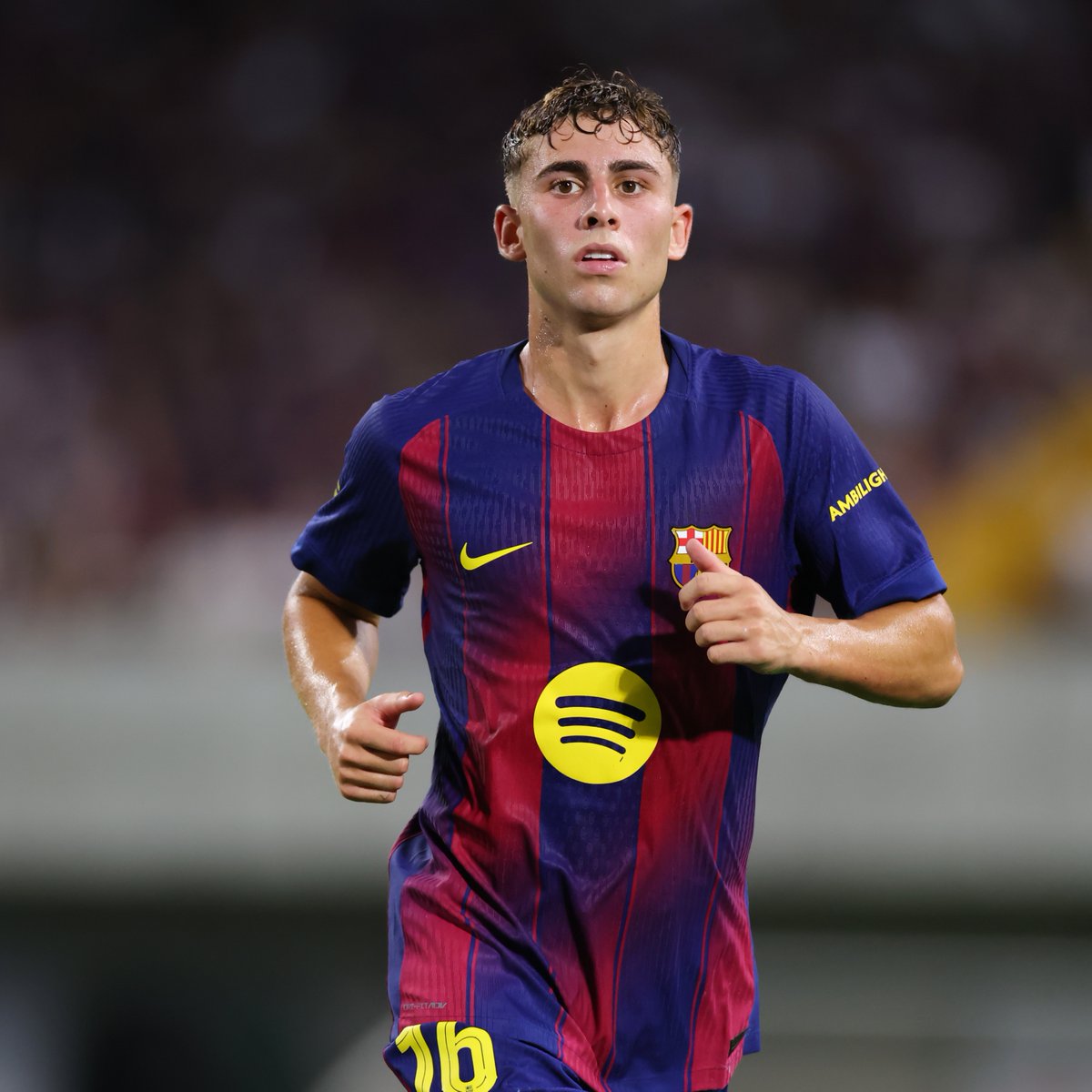 ActuFoot_'s tweet photo. 🚨 « 𝗢𝗡 𝗣𝗟𝗔𝗜𝗦𝗔𝗡𝗧𝗔𝗜𝗧 𝗔𝗩𝗘𝗖 𝗙𝗘𝗥𝗠𝗜𝗡 𝗔̀ 𝗣𝗥𝗢𝗣𝗢𝗦 𝗗’𝗨𝗡 𝗧𝗥𝗔𝗡𝗦𝗙𝗘𝗥𝗧 𝗘𝗡 𝗔𝗡𝗚𝗟𝗘𝗧𝗘𝗥𝗥𝗘… 𝗜𝗟 𝗡𝗢𝗨𝗦 𝗔 𝗗𝗜𝗧 𝗤𝗨'𝗜𝗟 𝗡𝗘 𝗩𝗢𝗨𝗟𝗔𝗜𝗧 𝗣𝗔𝗦 𝗣𝗔𝗥𝗧𝗜𝗥 𝗘𝗧 𝗤𝗨'𝗜𝗟 𝗘́𝗧𝗔𝗜𝗧 𝗛𝗘𝗨𝗥𝗘𝗨𝗫 ! » 💙❤️

Lamine Yamal 🇪🇸 sur les rumeurs de transfert autour de Fermin Lopez 🇪🇸 : 
 
« Il va bien et il est heureux. Au Barça, si quelqu'un part, c'est sa décision. 🗣
 
 𝗡𝗼𝘂𝘀 𝘀𝗼𝗺𝗺𝗲𝘀 𝘂𝗻 𝗴𝗿𝗼𝘂𝗽𝗲 𝗷𝗲𝘂𝗻𝗲 𝗲𝘁 𝘂𝗻𝗶 𝗱𝗮𝗻𝘀 𝗹𝗲𝗾𝘂𝗲𝗹 𝗶𝗹 𝗻'𝘆 𝗮 𝗽𝗮𝘀 𝗱𝗲 𝗽𝗿𝗼𝗯𝗹𝗲̀𝗺𝗲𝘀 𝗲𝗻𝘁𝗿𝗲 𝗻𝗼𝘂𝘀. Je ne pense pas que quelqu'un veuille partir. » ❌

🎙️ @rtve