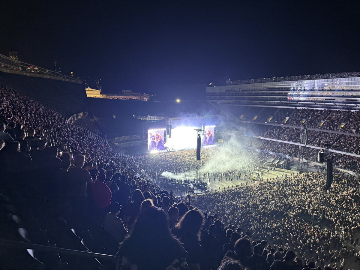 mpsimon's tweet photo. Everyone taking their kids to first day at school.  I took mine to System of a Down in Chicago @tequilakaylee @systemofadown https://t.co/UuwRPPSjkL