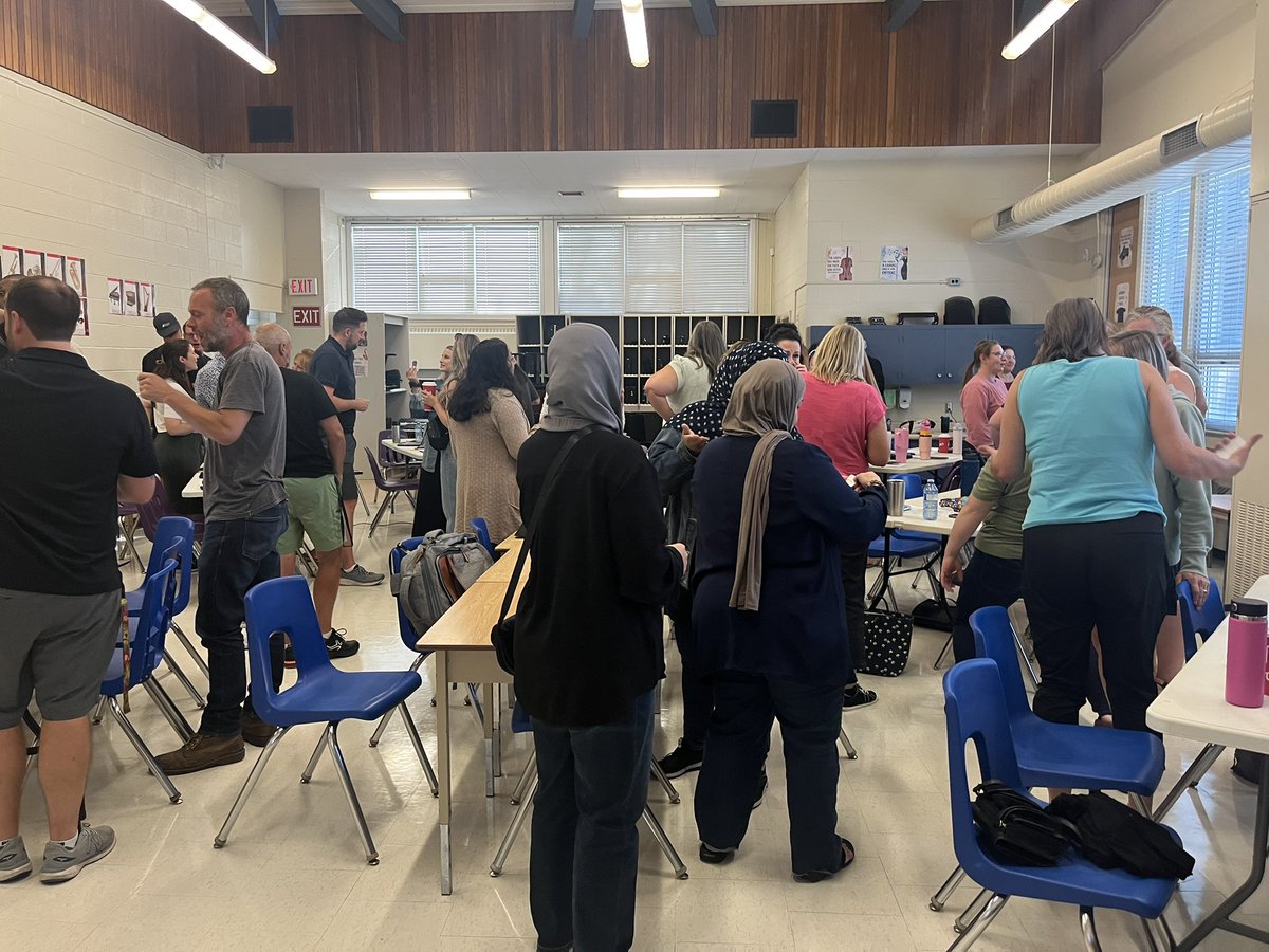 Kelly Holbrough tweet media