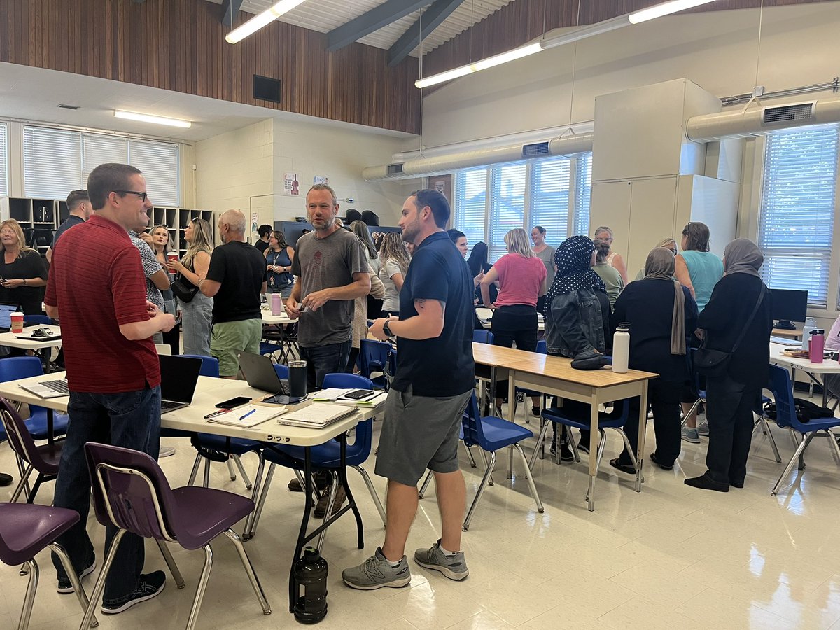 Kelly Holbrough tweet media