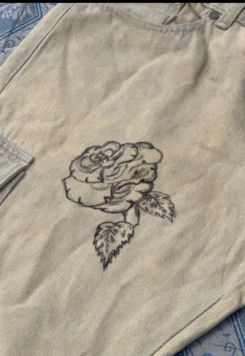 First sketch ✍🏿 🧡