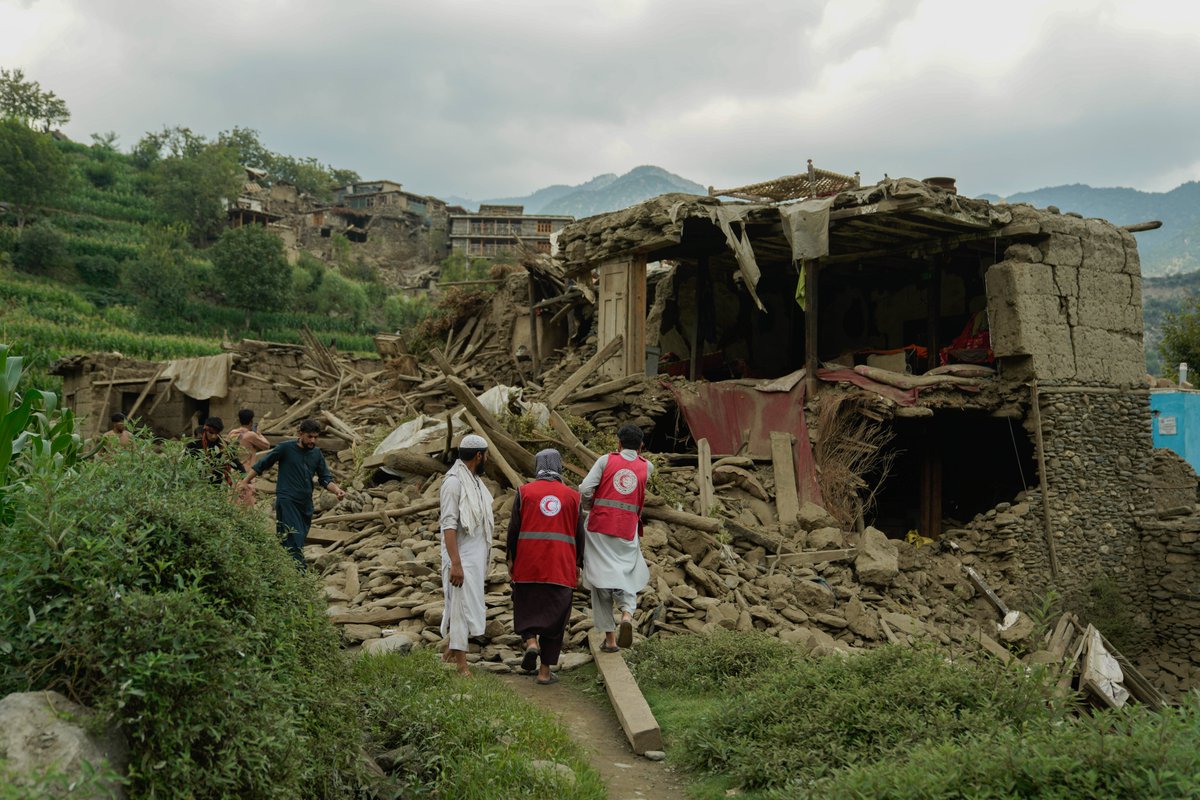 KRitzICRC's tweet photo. Our ICRC teams, based in Nangahar, are working closely with @ARCSAfghanistan, whose first-responders swiftly reacted to the unfolding disaster, and with our partners from the Red Cross Red Crescent Movement.

(4) https://t.co/ouL7hidc1i