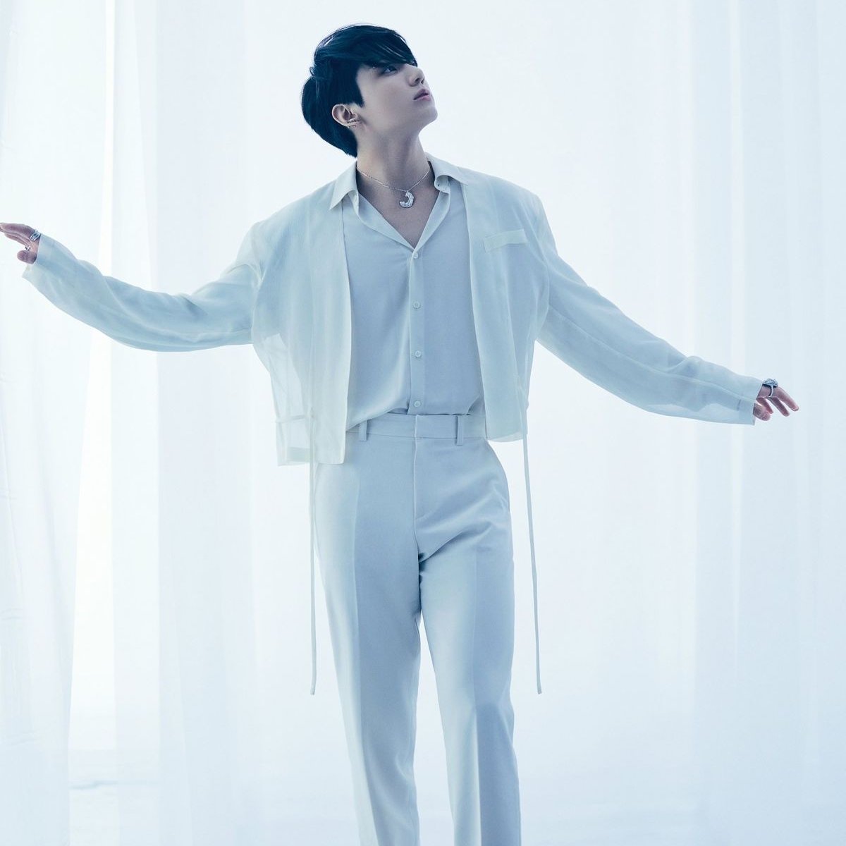 btschartsxdaily's tweet photo. 📊| #Jungkook becomes the FIRST K-Soloist to spend 800 Days in the Spotify Daily Top Artists Global Charts!

CONGRATULATIONS JUNGKOOK https://t.co/NxqOYRiycM