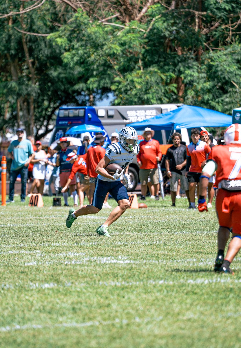 Hayden Thompson tweet media