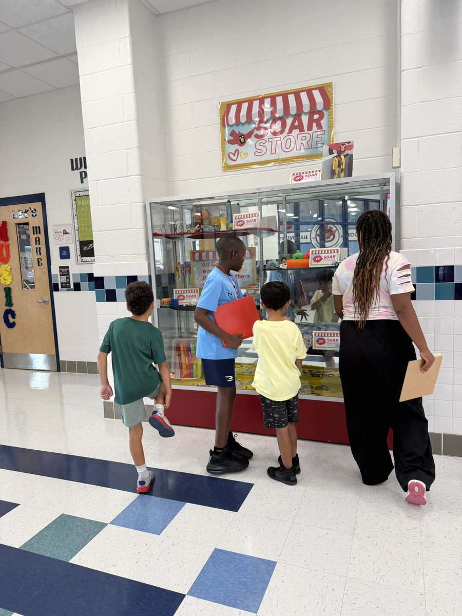 Our 5th grade military ambassadors gave a tour to two brand new military connected scholars that joined our flock this school year! They met our principal, taught them about SOARing with LOVE,  and the SOAR store! <a href="/CardinalRidgeES/">Cardinal Ridge ES</a> <a href="/LCPSOfficial/">LCPS News</a>