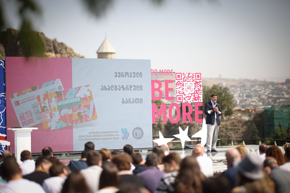 chakvetadze1994's tweet image. Today we attended the presentation of the European Youth Card, which was held by @kakhakala 

At the initiative of @TbilisiCity young people 18-30 will benefit from the #EYC 

The program includes more than 25,000 discounts in 40 European countries and unites 9.3 million young…