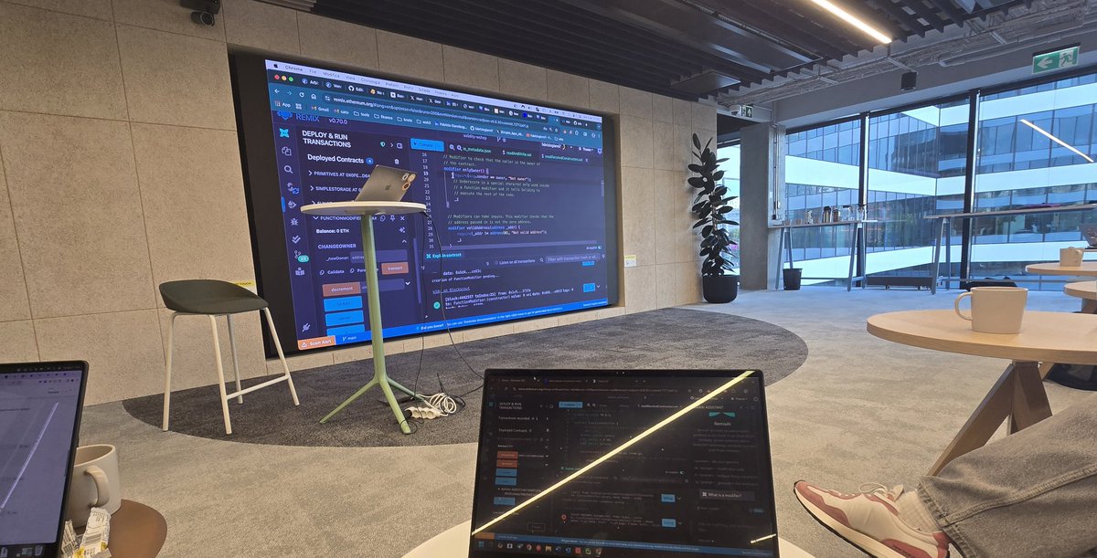 FollowDragons.ton tweet media