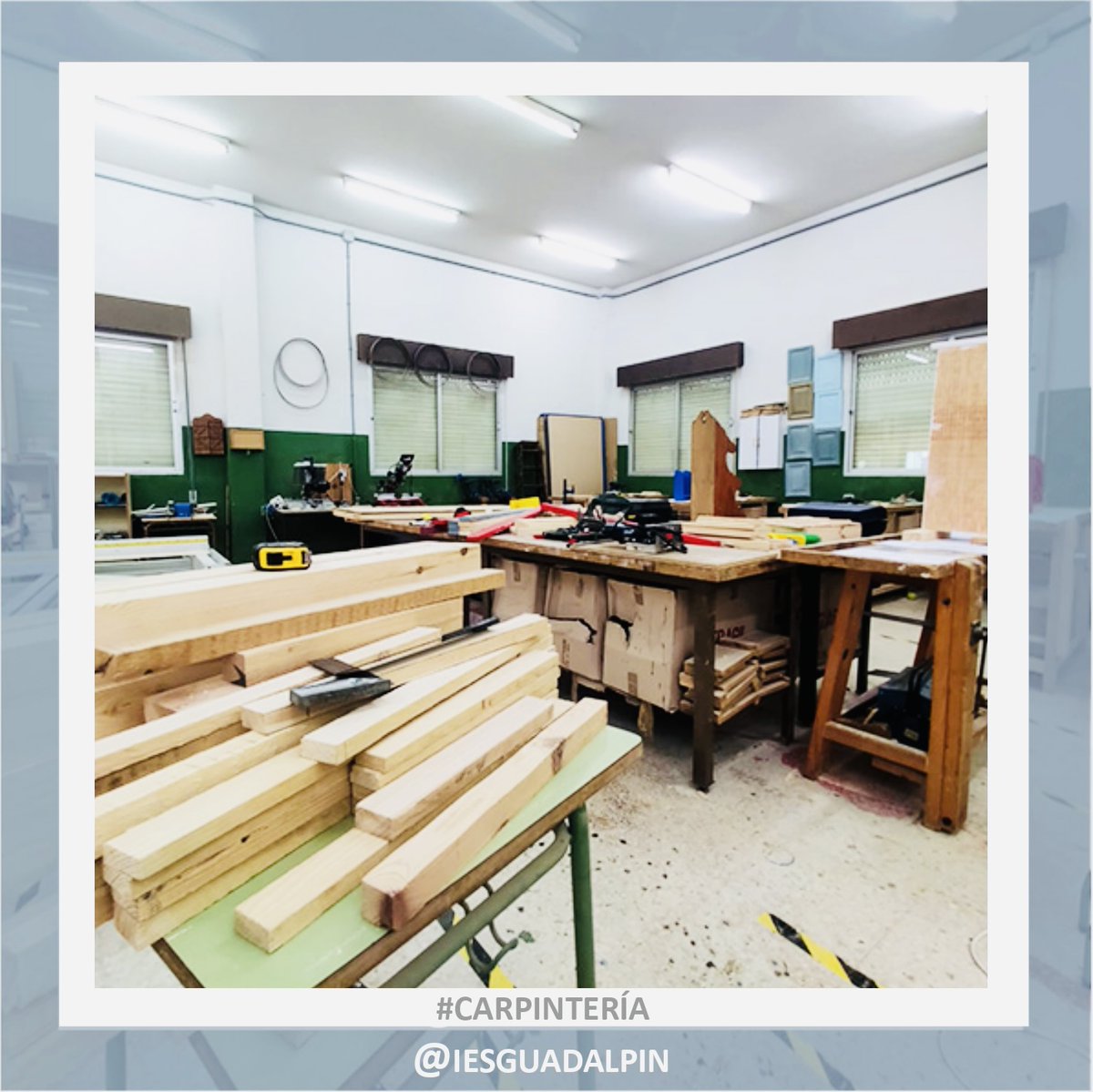 Con nuestro Grado Básico en Carpintería y Mueble, podrás trabajar como: Operador de máquinas fijas para fabricar productos de madera, operador de prensas, operador-armador en banco, montador, etc. 

¡Estudia FP!

#iesguadalpin #fpguadalpin #todofp #fpandaluza #estudiafp #marbella