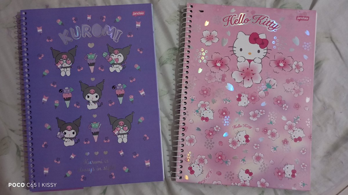 kissystudy's tweet image. meu caderno na kuromi chegou! muito lindo, to apaixonada 𖹭𖹭 vou usar ele pra mandarim, o da hello kitty eu uso pra francês tem um tempo ja