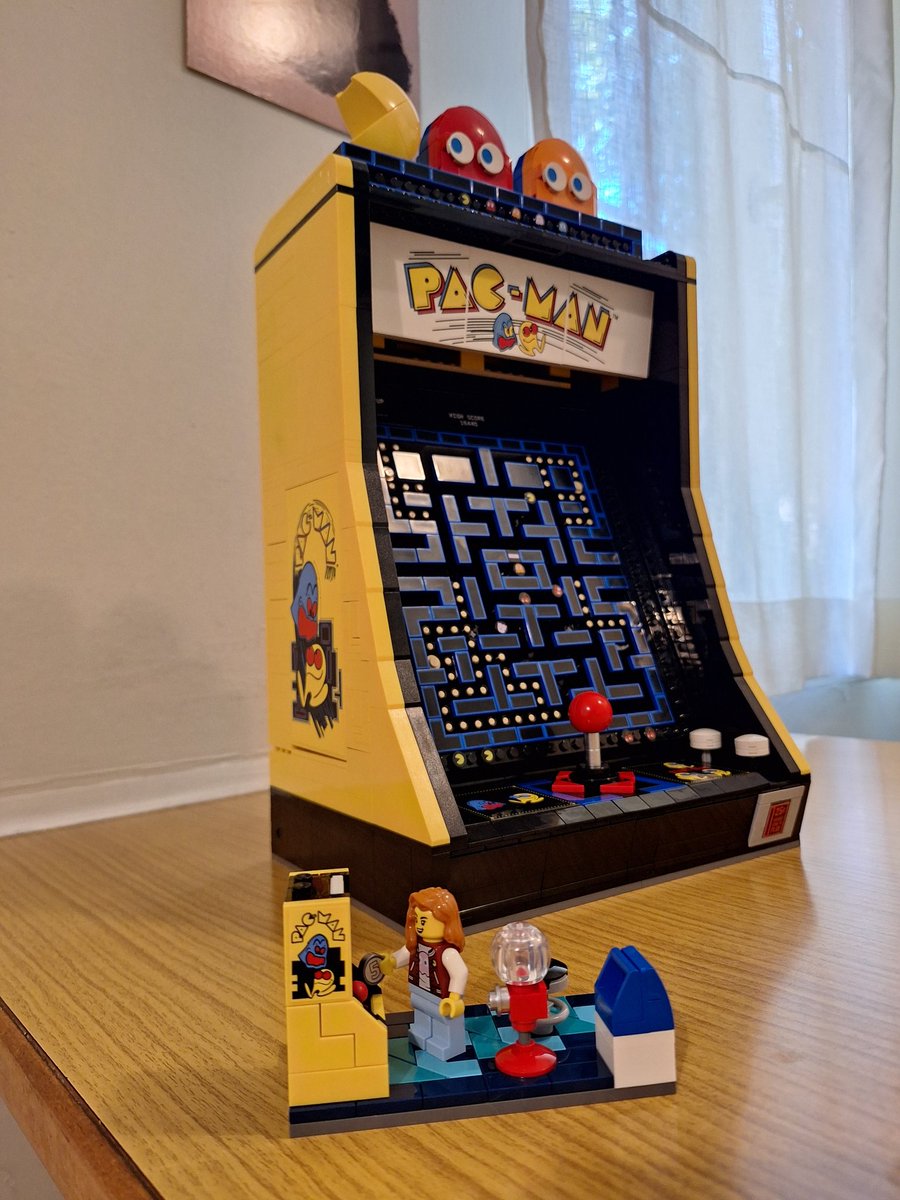 Bittiii. İçinden mini figürümün çıkması bana da sürpriz oldu