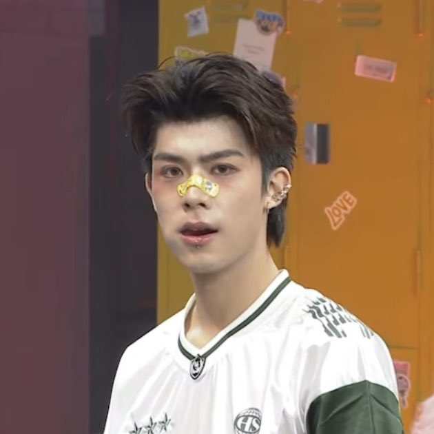 ___aloevera___'s tweet image. เพลงร้อนอย่างกับ Fire แบบนี้ ท่าร้อนในต้องมา❤️‍🔥
#KIMYOHWAN
#HELLOLOCKER 
#HELLOLOCKERep2