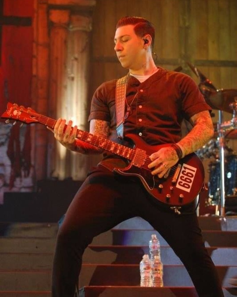 AmyAmy91674's tweet photo. WOW, look at the difference!!!!! What a transformation, but Zacky looks great in both. #zackylove #noabs #withabs #lookingawesome @Vengenz1 https://t.co/NGkItWKxuc