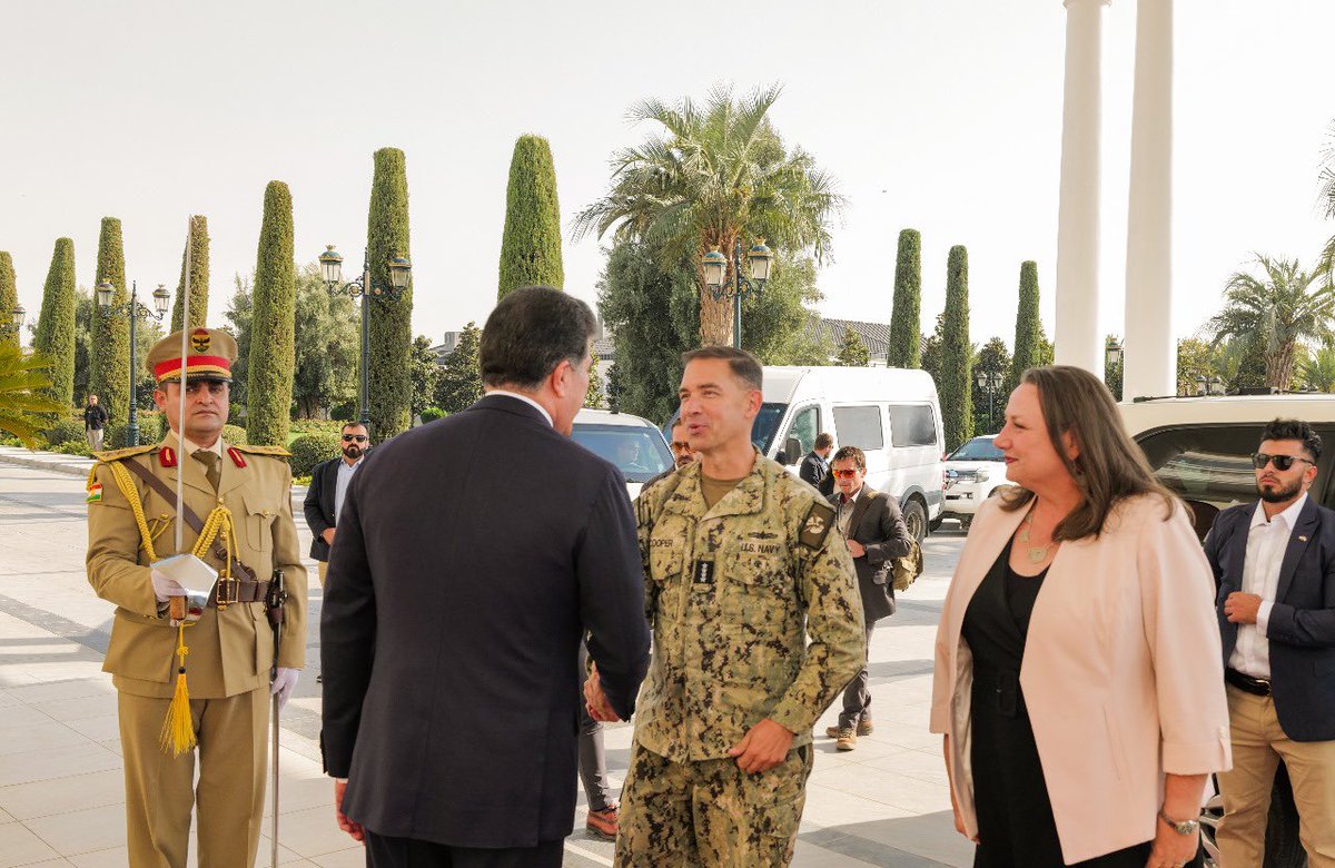 kamiyarderaney's tweet image. President Nechirvan Barzani meets Admiral Charles Cooper to discuss security and the future of U.S. forces in Iraq. Kurdistan’s strategic role is growing as U.S. attention shifts from Baghdad.🛡️

@IKRPresident @CENTCOM 
#Kurdistan #USForces #Iraq  #Erbil #USMilitary #CENTCOM
