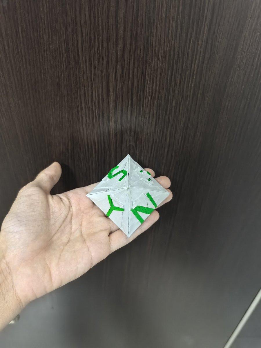 syn金字塔
设计/折叠：我
这是一个在通辽挖到的神秘考古遗迹🤔