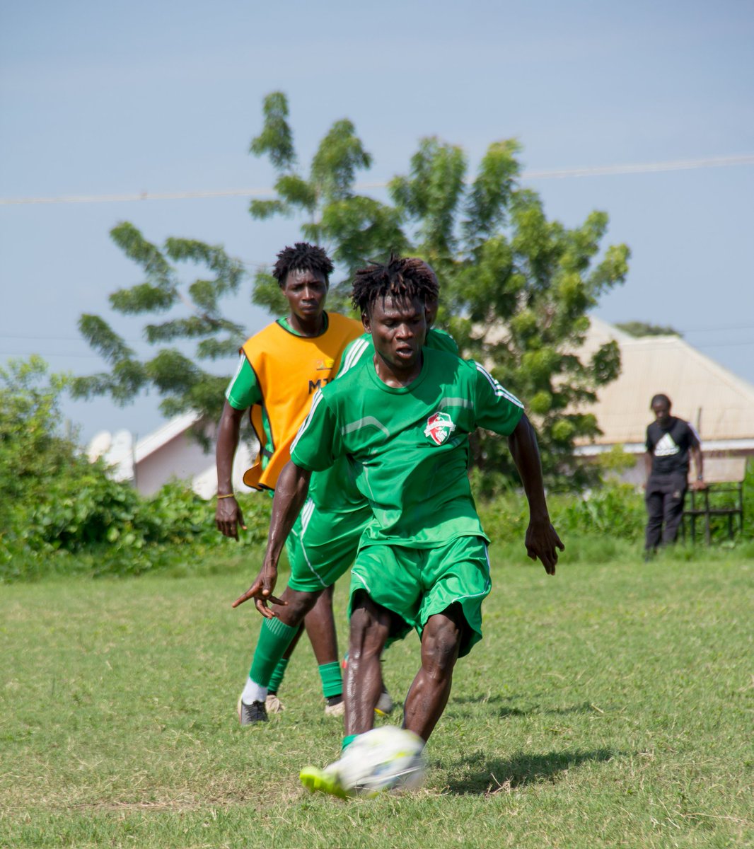 KarelaUtd_FC's tweet photo. "FOCUSED AND READY! π
Two days off, back to reality. We're dialing in on our goals for the new season. π‘ Training just got serious. π₯
#KarelaUnited
#TrainingMode #NewSeasonFocus #TeamDetermined" https://t.co/lRMqENCMqr
