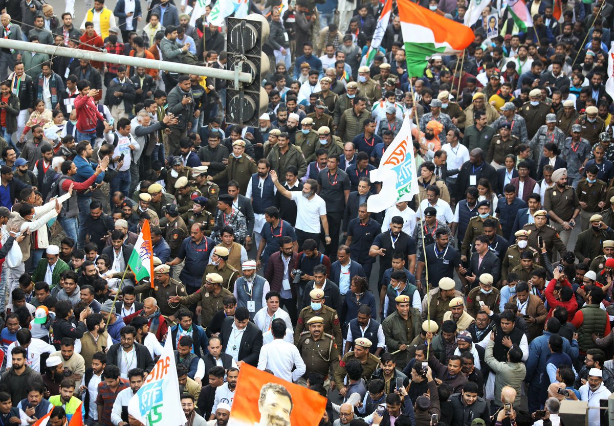 क्या आप सब मुझे यानी इंडिया गठबंधन को सपोर्ट करते हैं ?

अगर हाँ तो कृपया मुझे फॉलो करके , नोटिफिकेशन जरूर ऑन कर लें ताकि हर ट्वीट आप तक पहुंचता रहे। 

भाजपा के ख़िलाफ़ लगातार लिखने की वजह से X रीच डाउन कर दिया है।