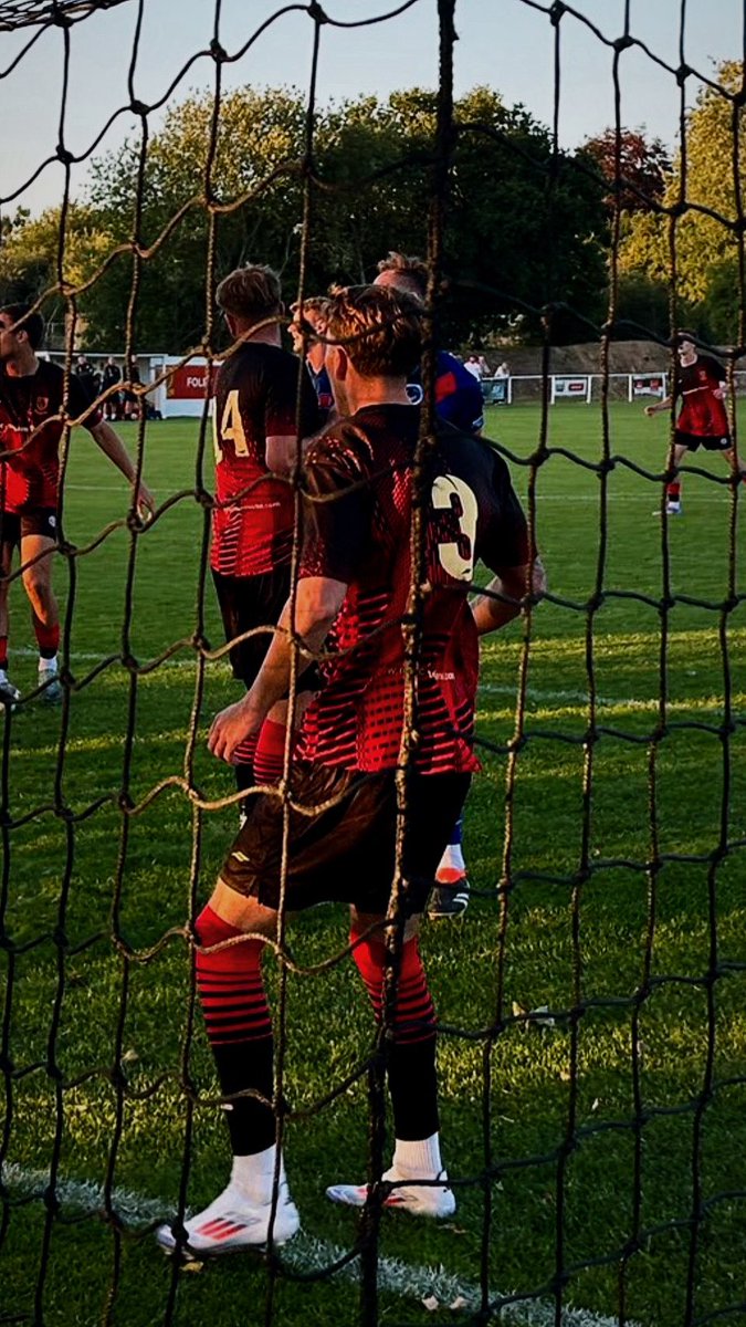 Looking For A Club!
Age:19.
Position:CM,RB,RWB.
Location:Cheshire.
Previous Clubs:Foley Meir, Alsager Town, Nantwich Town (youth level).
Level looking for:Step 6 or 7.
Any RT would be appreciated🙌🏻