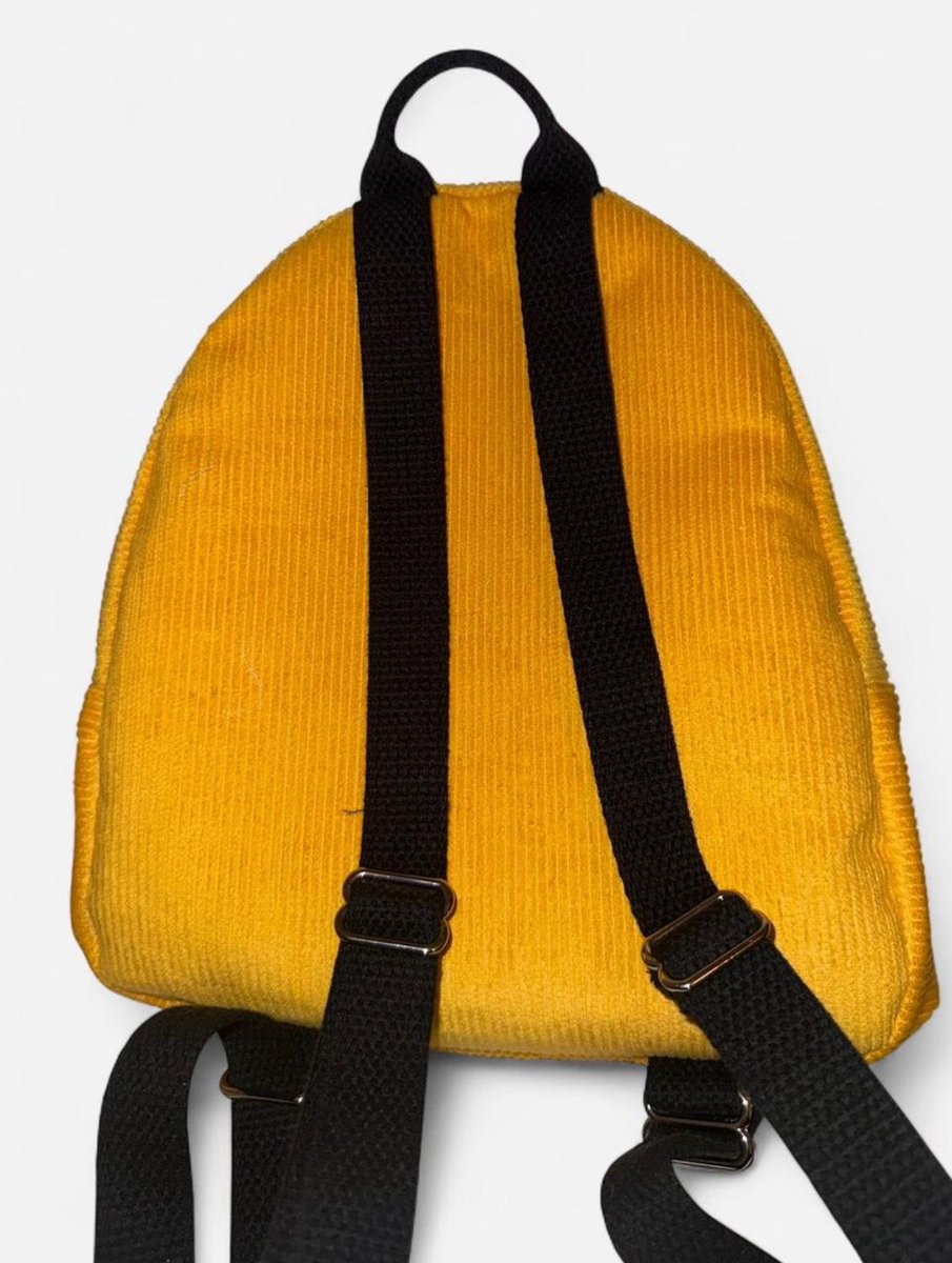 🎉 GIVEAWAY TIME! 🎉

I’m giving away a hand-sewn yellow corduroy backpack made by me! 🧵💖

To enter: 
1️⃣ Like this tweet 
2️⃣ Retweet this tweet 
3️⃣ Follow me!

🌟As always, existing moots who enter get double entries!

Winner will be picked on September 5th! #giveaway #handmade