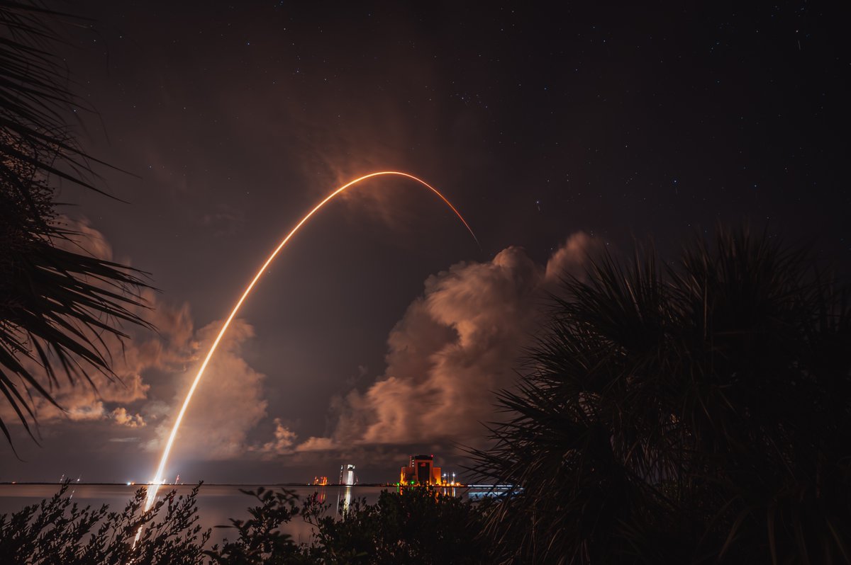 SLDelta45's tweet image. 🔁 Launch Pad Playback 🚀

What a week on the #SpaceCoast! Two more rockets soared to the stars:

✨ Starlink 10-11
✨ Starlink 10-14

Another week, another reminder why we are the Space Coast!

@SpaceForceDoD | @USSF_SSC 

#SemperSupra #MissionSuccess