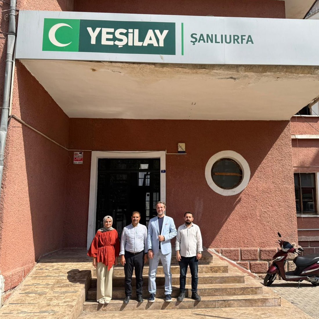 Yeşilay 16. Bölge Koordinatörlüğü (@yesilay16bolge) on Twitter photo Yeşilay Genel Merkez Direktörü Hüseyin Emre Yüksel Bey bizleri ziyaret etti.Fırat Bölgemiz ile ilgili istişareler yaptık. #Yeşilay varsa Hayat Var# <a href="/mehmetDinc1920/">Mehmet Dinç</a> <a href="/Aziz_Ciftci63/">Aziz ÇİFTÇİ 🇹🇷</a> <a href="/1920yesilay/">Yeşilay</a> Yeşilay Genel Merkez Direktörü Hüseyin Emre Yüksel Bey bizleri ziyaret etti.Fırat Bölgemiz ile ilgili istişareler yaptık. #Yeşilay varsa Hayat Var# <a href="/mehmetDinc1920/">Mehmet Dinç</a> <a href="/Aziz_Ciftci63/">Aziz ÇİFTÇİ 🇹🇷</a> <a href="/1920yesilay/">Yeşilay</a>