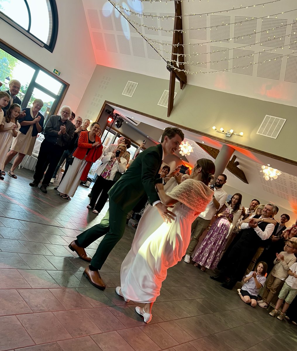 WaymelAnimation's tweet photo. MARIAGE 2025 au SALON DE LA PRAIRIE - L'Avant Soirée !!!

Matériel Son &amp; Lumière = #WaymelAnimation @WaymelAnimation 
Animateur DJ = #LoLoWaymel 

#Mariage #Wedding #LaFlandre #LesFlandres #Steenwerck #SalonDeLaPrairie #Fiesta #Dj #Animateur https://t.co/8lOR8afEtY