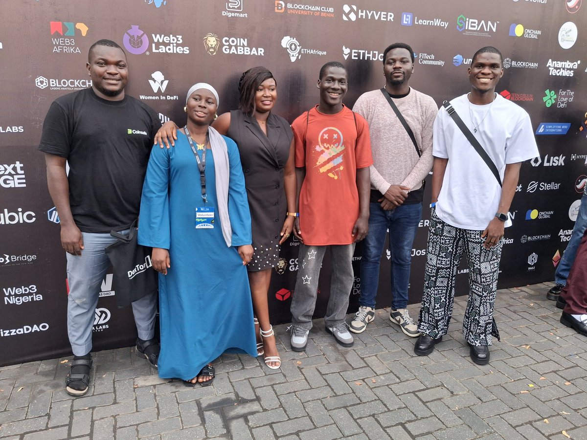 Eniolamercy10's tweet image. Euphoria from #web3lagosconference still dey my body 😅✨

Getting to snap with my @Web3Afrika fam was a highlight for me. 

Community has shaped so much of my Web3 journey and meeting some of my community members in person just reminded me that this is bigger than us…