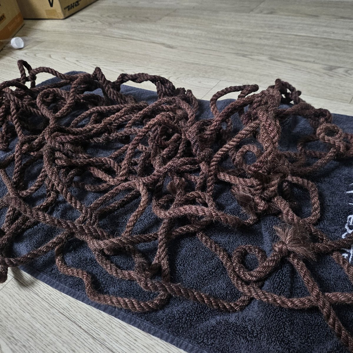 오랜만에 염색  마무리 까지 색 잘보존 되길    이쁜 주인 만나러가라