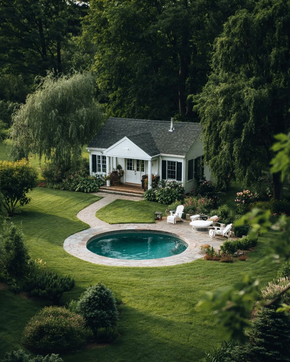 comfy_spaces's tweet image. Which home would you like to spend your retirement life at?
#homedesign #naturelover #loveandpeace #cozystays
