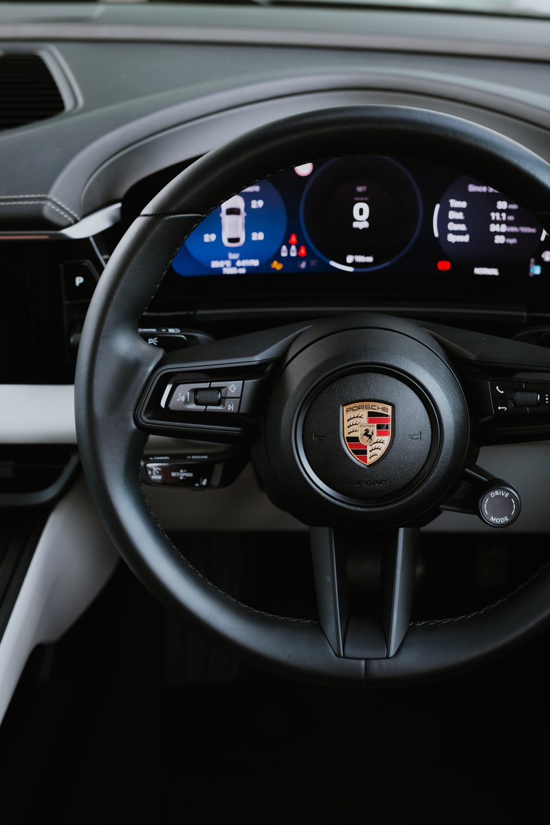 Just In...2024 Porsche Macan 4  100KW SUV  ⚡️

Now available at Saxton 4x4📍

Colour: Volcano Grey
Price: £68,000
Mileage: 7058
Reg: RX74 YLP

 #PorscheMacan #ElectricSUV #PremiumCars #LuxurySUV