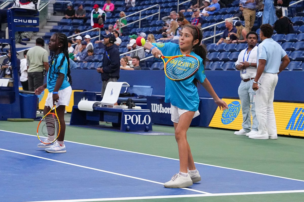 Casually making memories playing the world’s healthiest sport on one of tennis’ biggest stages 🎾💫 

#GirlsRuleTheCourt | #USOpen | #ustamidatlantic