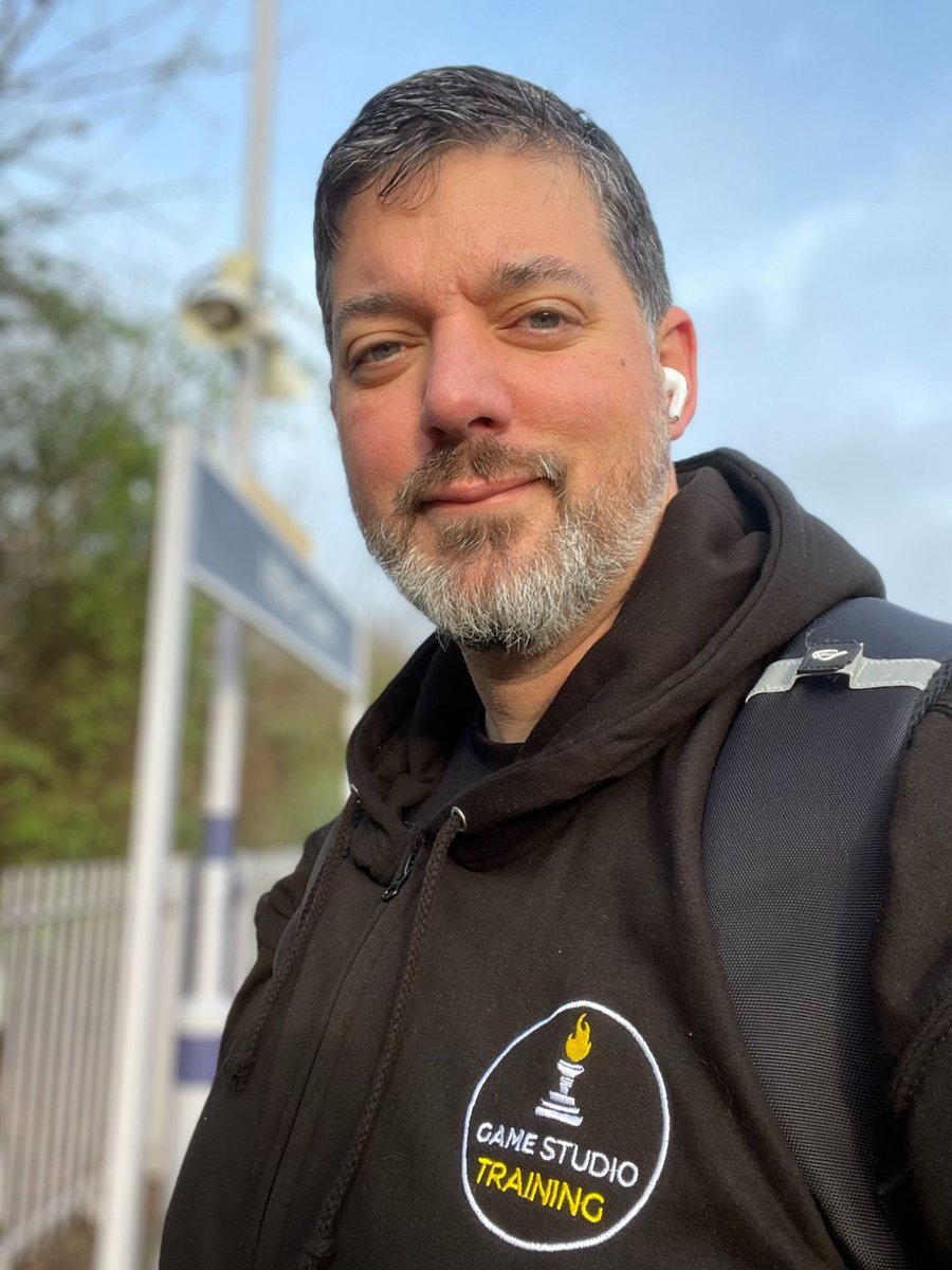 MiddleAgedGame9's tweet image. Tonights TNGC with guest TEDx Speaker @andycoleynlp - Gears of War Reloaded, Helldivers 2 on xbox, Kirby and the forgotten land gets a Switch 2 upgrade and Lost soul aside.  This and much more from the last 7 days of the gaming world. - Live at 9pm UK - twitch.tv/middleagedgame…