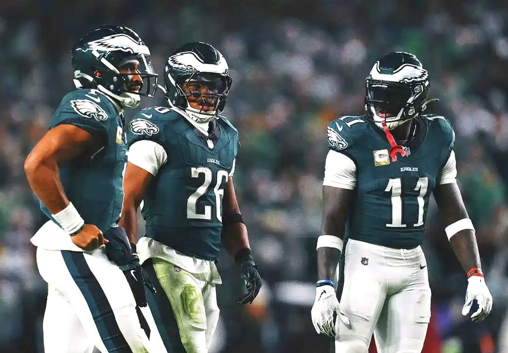 _EagleTimes's tweet photo. The Eagles had the most players of any team in the NFL top 100 🔥🔥 https://t.co/S2ftJF4v6m