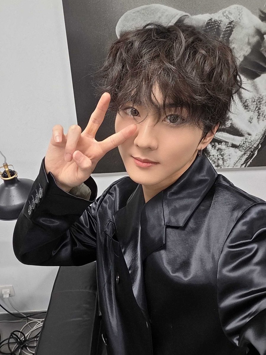 [ #정원’s Post ] 250902

#JUNGWON: Curly hair 

<a href="/ENHYPEN_members/">ENHYPEN</a> <a href="/ENHYPEN/">ENHYPEN OFFICIAL</a> #ENHYPEN #엔하이픈