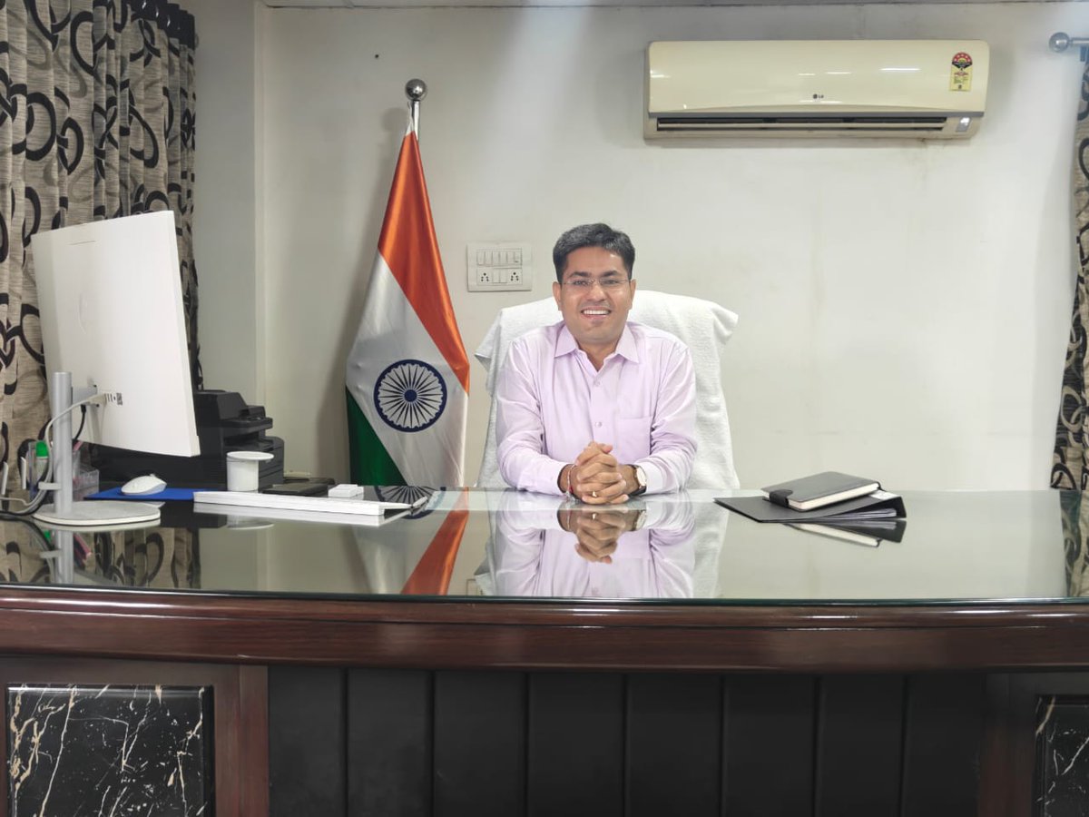 And back to Kutch!

Took charge as Municipal Commissioner, Gandhidham!
Looking forward to a meaningful tenure here. :)