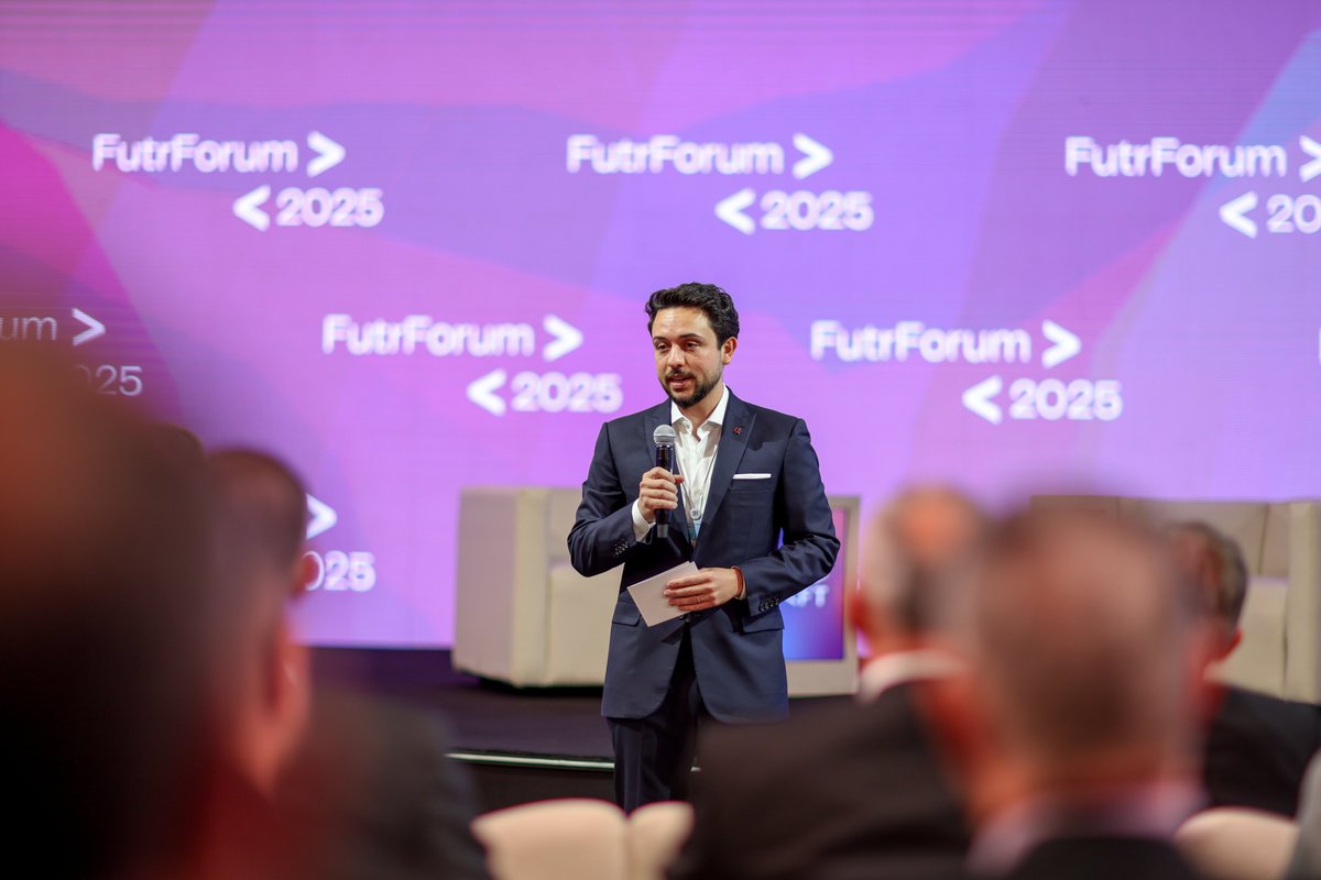 سمو الأمير الحسين بن عبدالله الثاني، ولي العهد، يرعى إطلاق منتدى المستقبل 2025 في عمان، الذي ينظمه المجلس الوطني لتكنولوجيا المستقبل، بالتعاون مع المنتدى الاقتصادي العالمي #الأردن #التلفزيون_الأردني